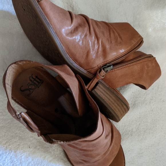 Sofft Naoma Casual Sandal, Open Toe, Stacked Low Heel - Picture 5 of 6